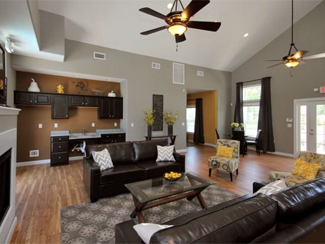 Rivermont Landing - Photo 2 of 6