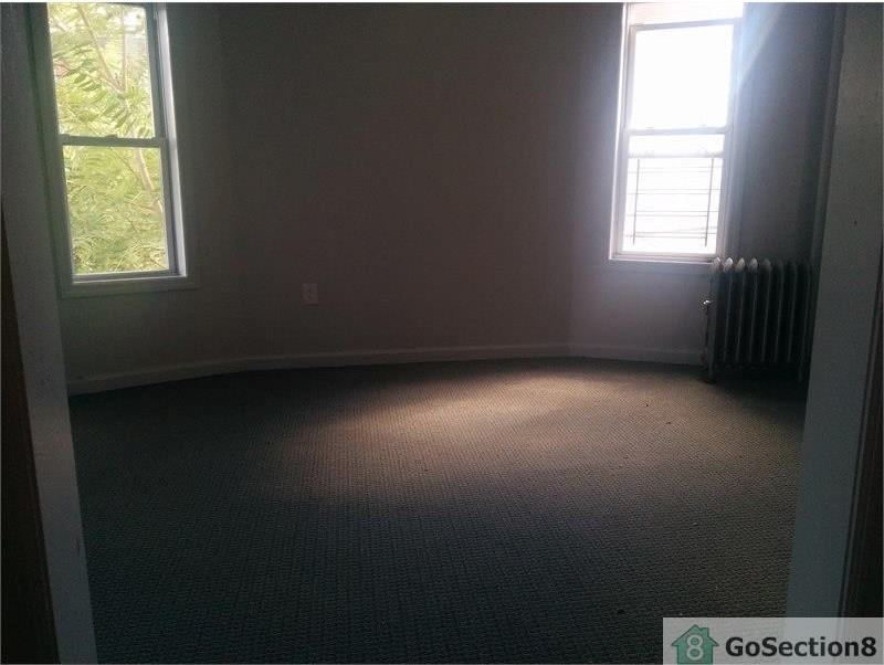 259 Verona Ave #1 - Photo 3 of 8