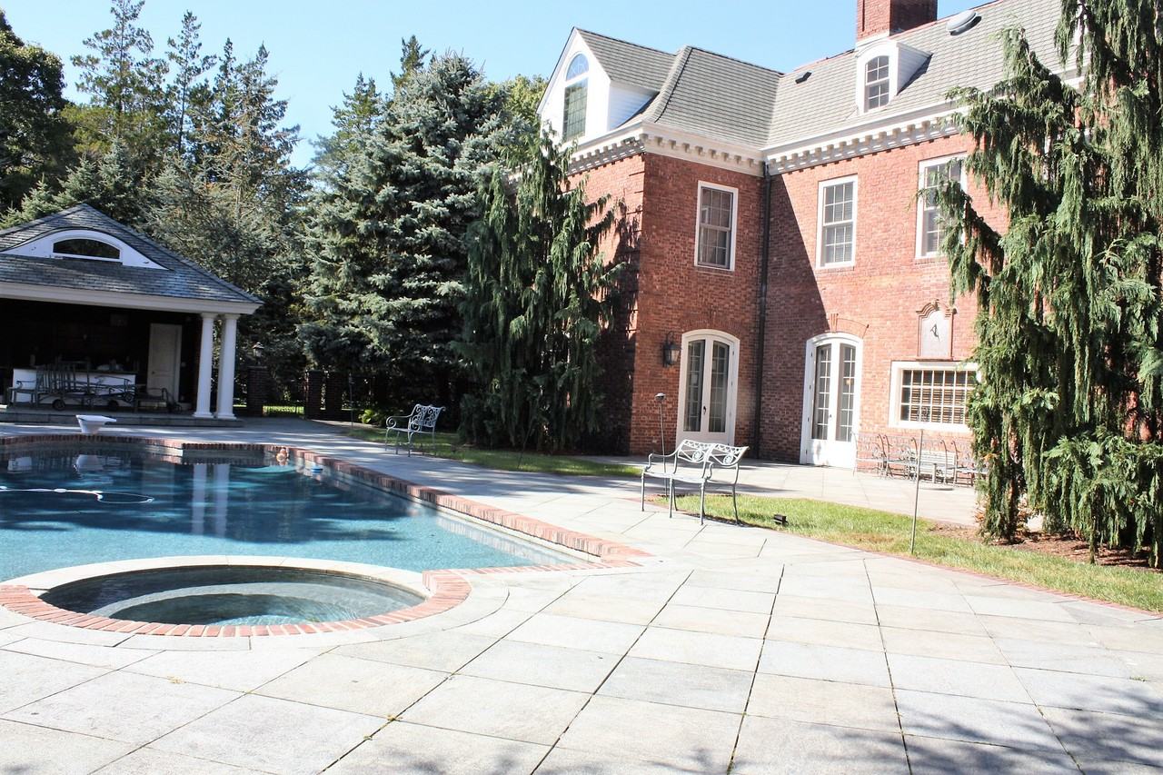 1 Willow Pond - Photo 2 of 10