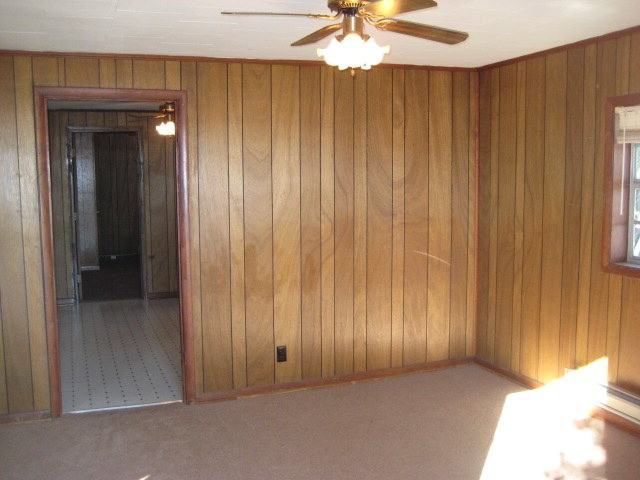 111 Springdale Ave - Photo 3 of 8