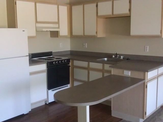 Stuart Place - Photo 2 of 25