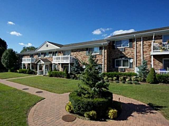 Fairfield Plaza at Sayville - Photo 2 of 6