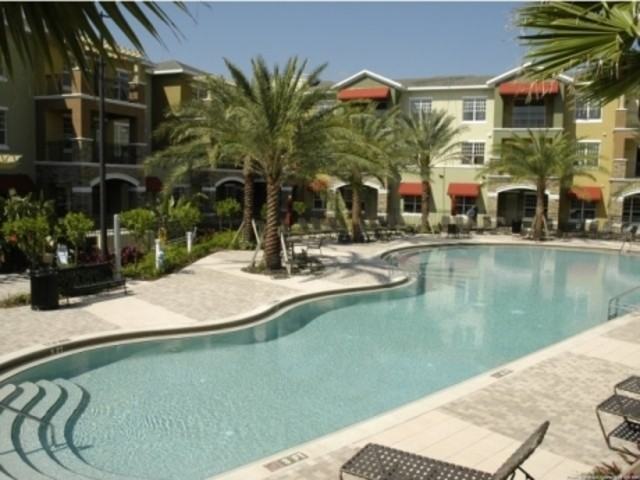 Urbana - Photo 3 of 10