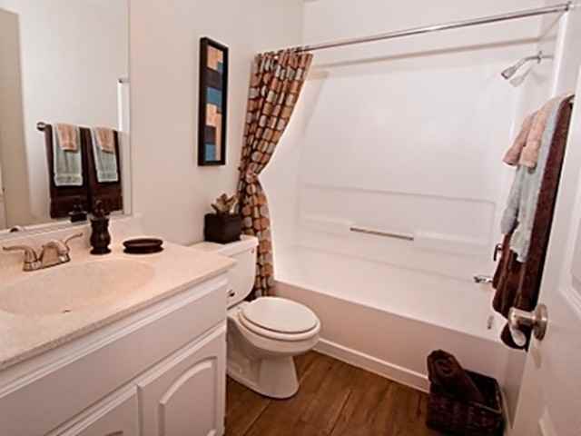 Vista Springs Apartments - Photo 3 of 8