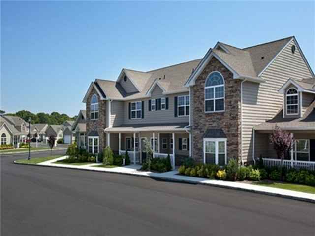 Fairfield Knolls East - Photo 2 of 6