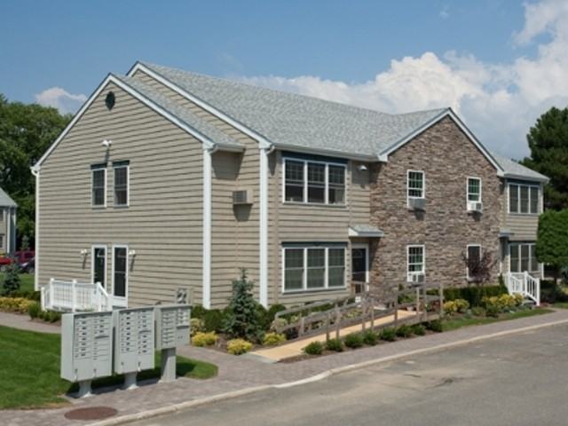 Fairfield Harbor At Babylon Village - Photo 2 of 4