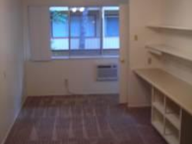 Blackstone Apartments - Photo 3 of 6