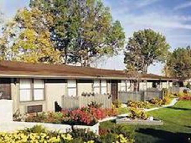 Ashgrove Apartments - Photo 2 of 6