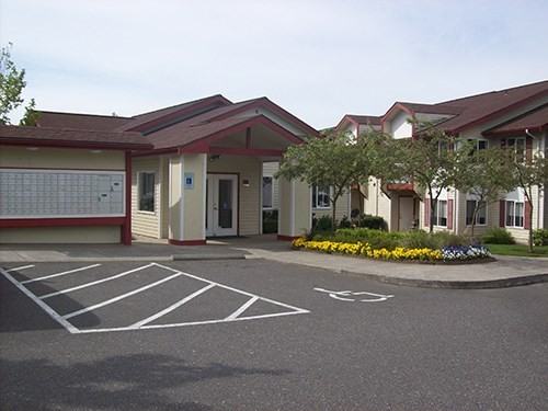 Larkin Place - Luxury Apartment Homes in Bellingham, WA - Photo 3 of 19