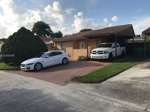 5563 NW 193rd Ln - Photo 3 of 8