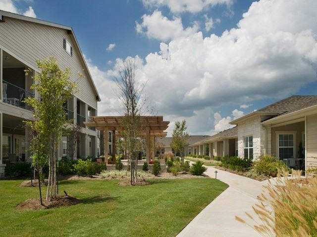 Heritage Crossing - Photo 2 of 15