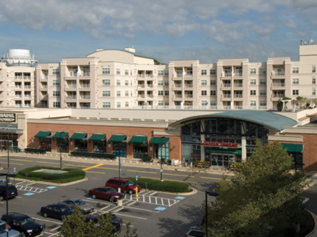 The James at Riverhouse - Photo 3 of 6