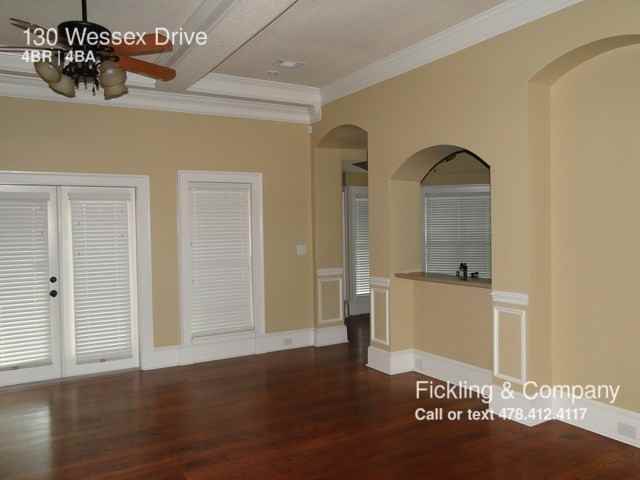 130 Wessex Dr - Photo 3 of 42