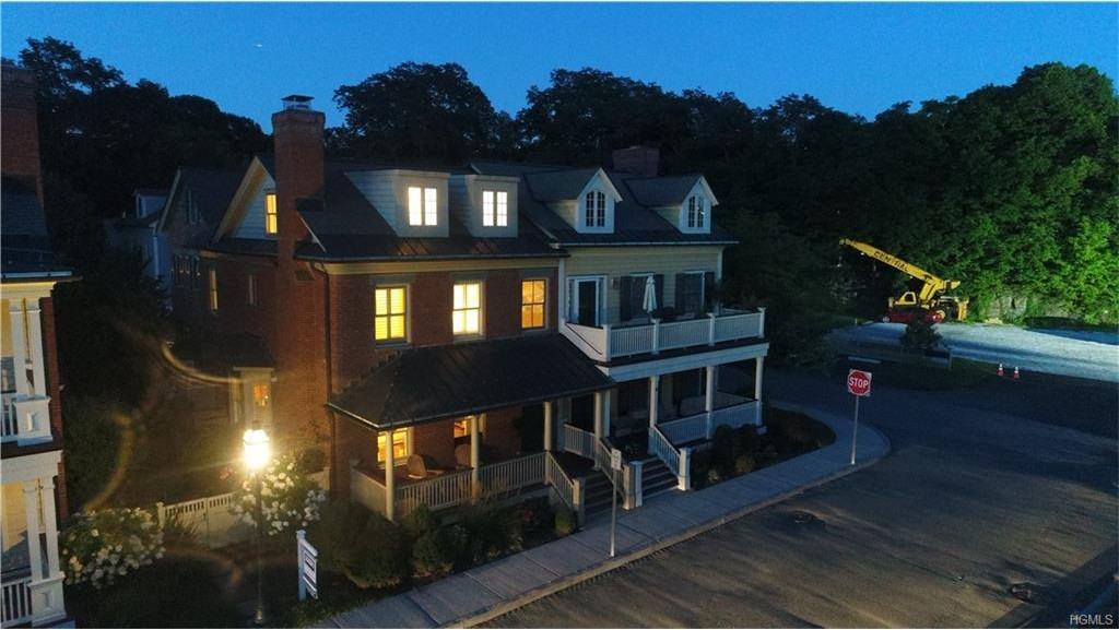 14 West St - Photo 2 of 11