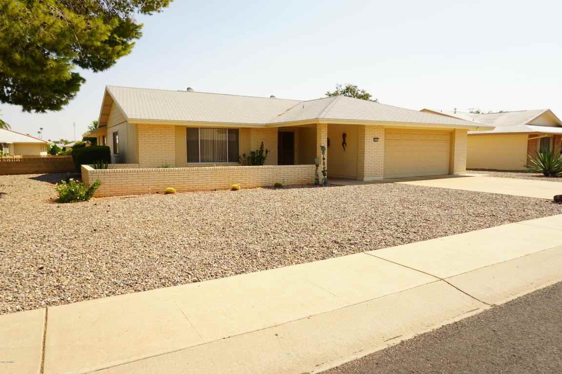 10727 W Roundelay Cir - Photo 2 of 26