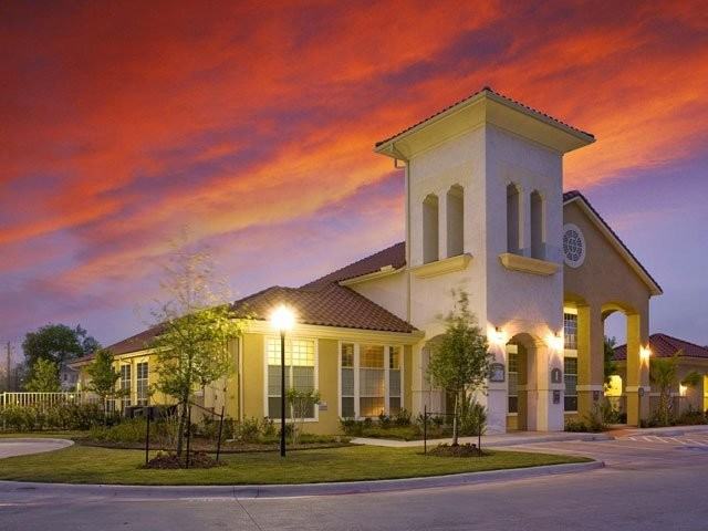 Costa Verde - Photo 2 of 6