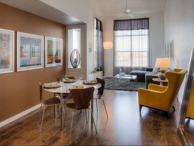 Botanica Eastbridge - Photo 3 of 6