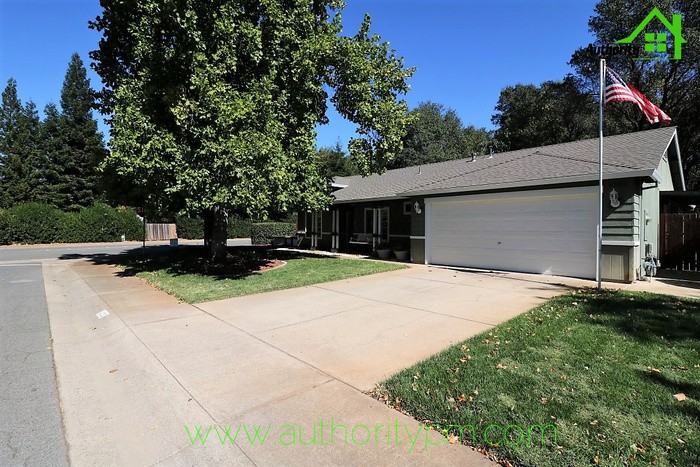 4303 Agnes May Dr - Photo 3 of 28