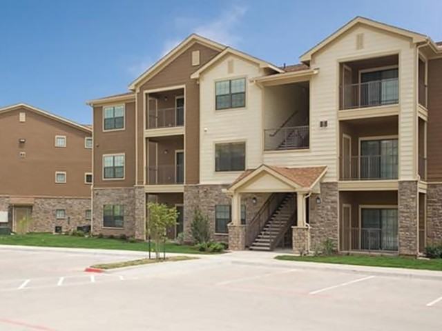 The Retreat at Central Texas Marketplace - Photo 2 of 6