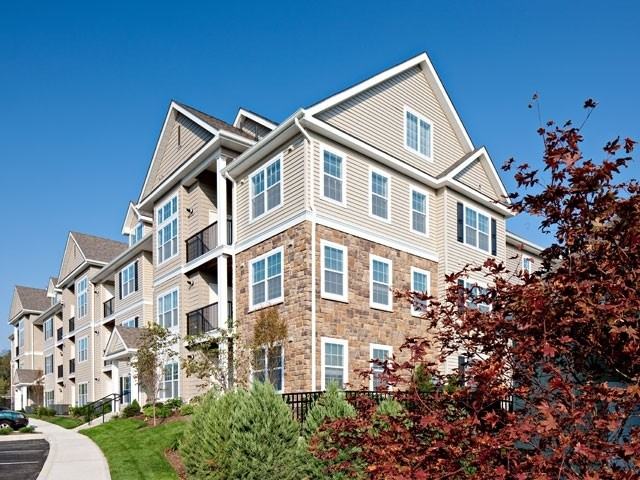 Avalon Green - Photo 3 of 6