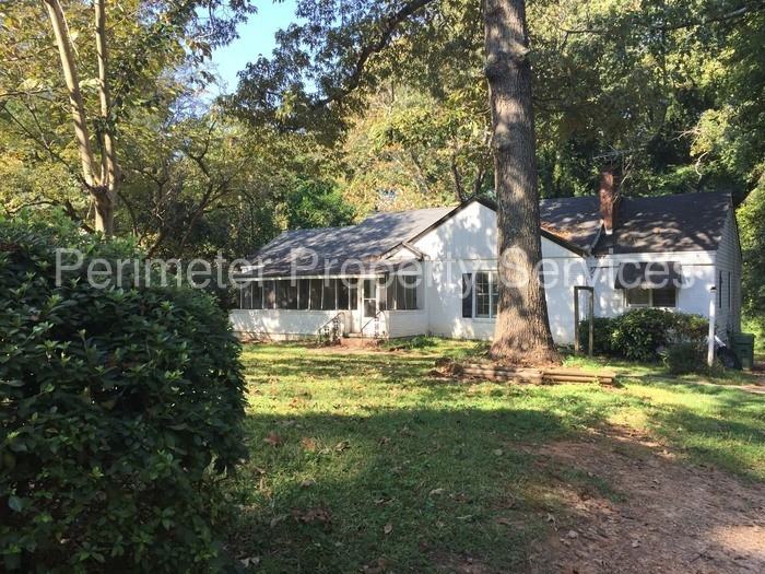 1531 Centra Villa Dr SW - Photo 2 of 17