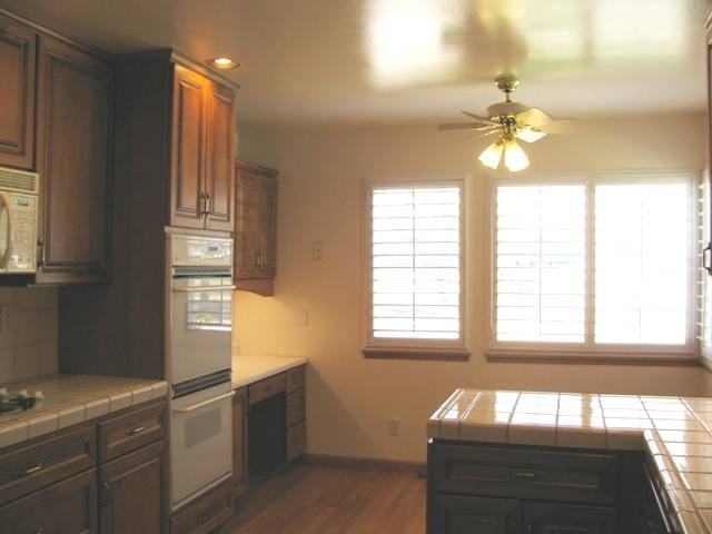 4966 Elester Dr - Photo 3 of 9