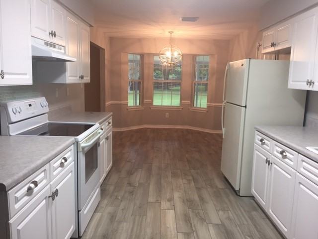 19805 Boulder Ln - Photo 3 of 17