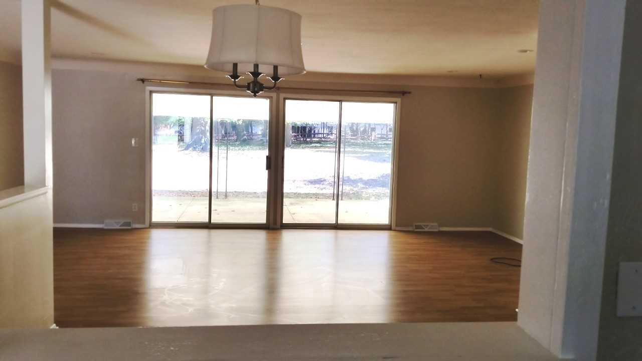 353 Claymore Blvd - Photo 3 of 10