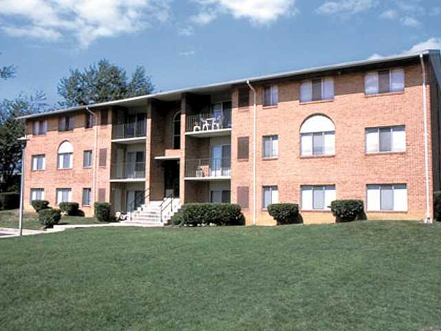 Seminary Roundtop Apartments - Photo 2 of 7
