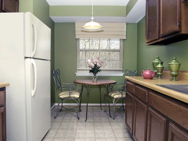 Seminary Roundtop Apartments - Photo 3 of 7