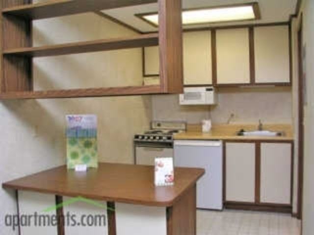 Amesbury Apartments - Photo 3 of 6