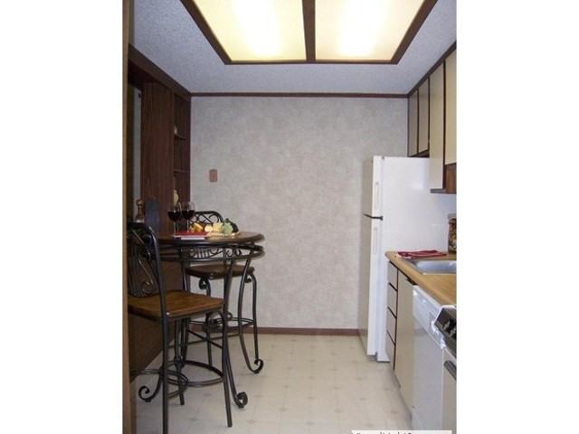 Indian Ridge Apartments - Photo 3 of 6