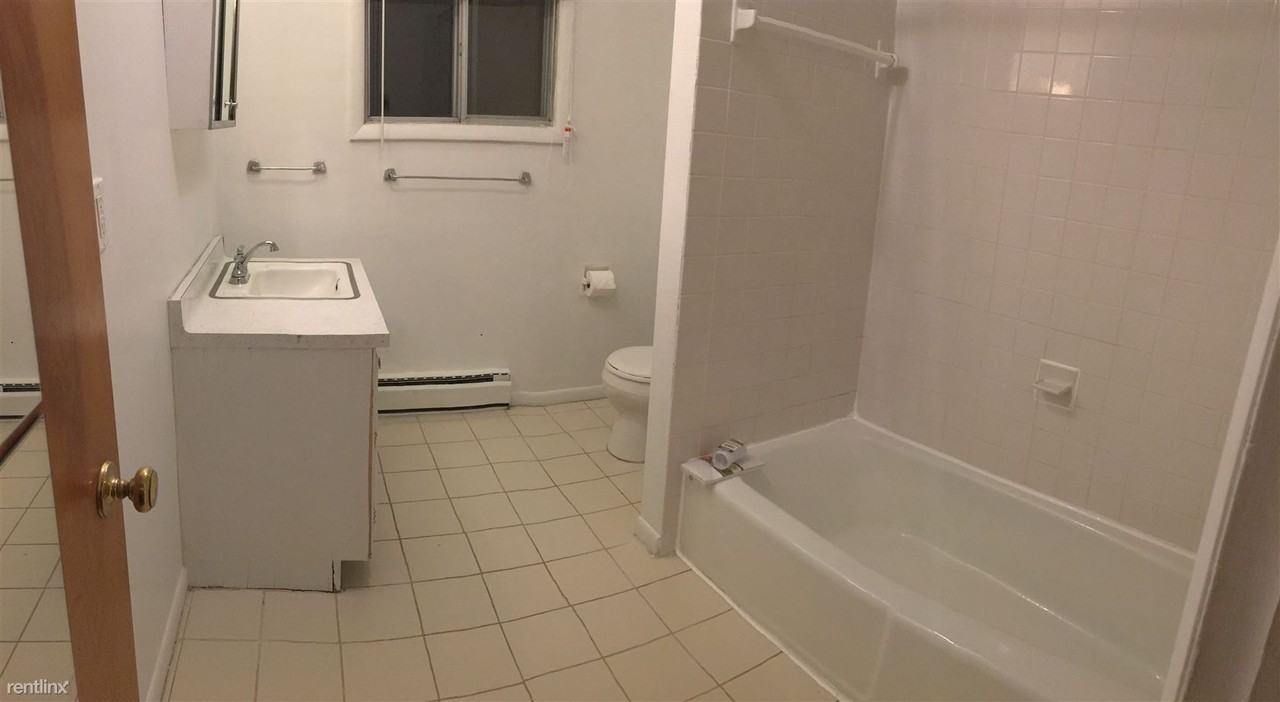 405 E Woodlawn Ave - Photo 2 of 5