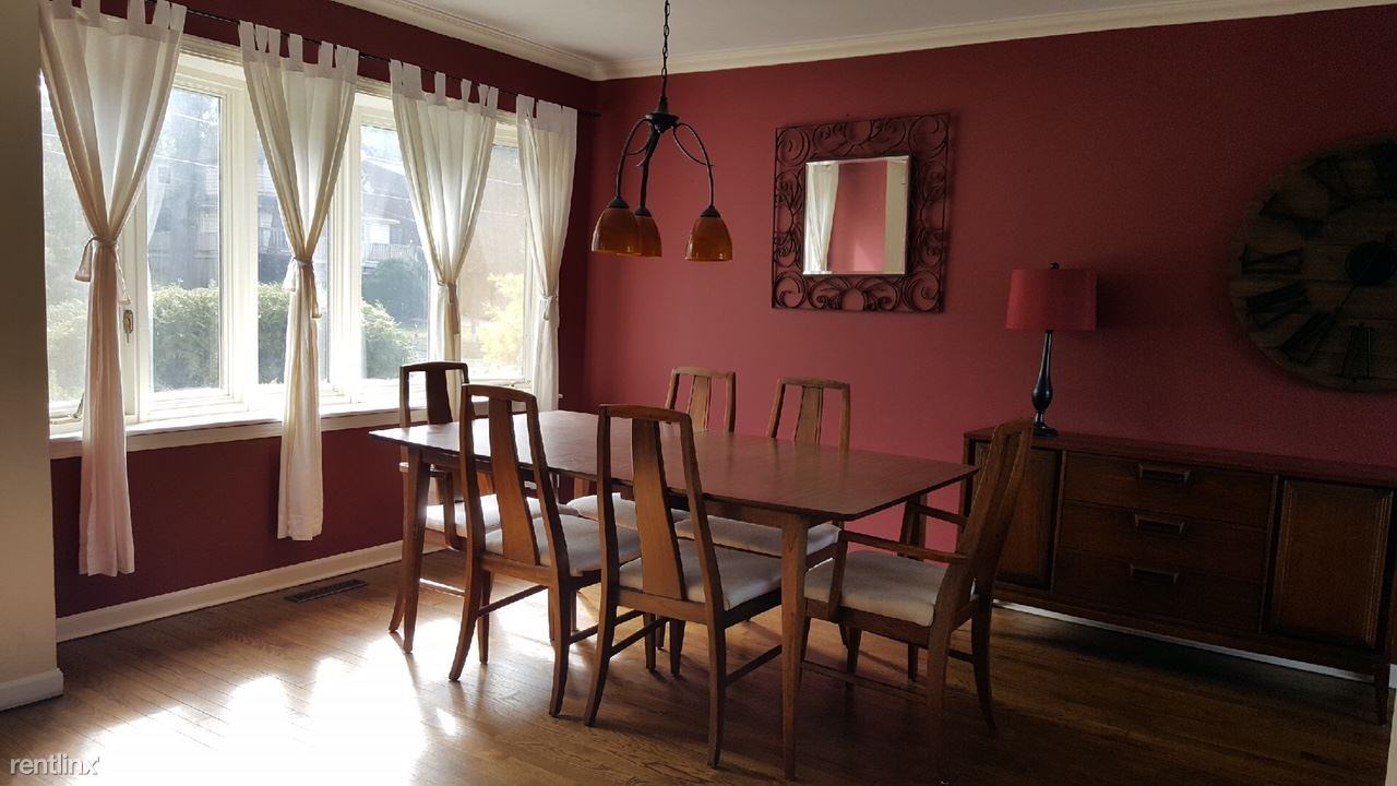 414 N River Rd - Photo 2 of 10