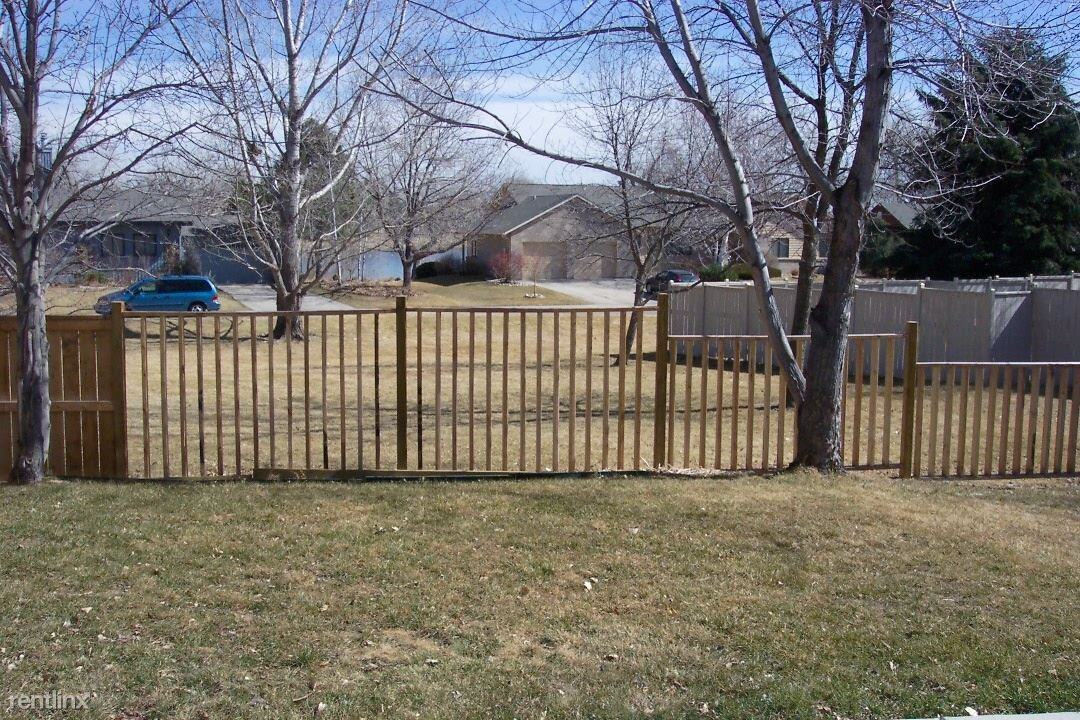 319 Starboard Ct - Photo 2 of 12