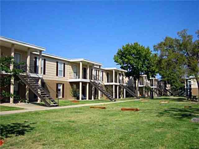 Briarwood - Photo 3 of 6