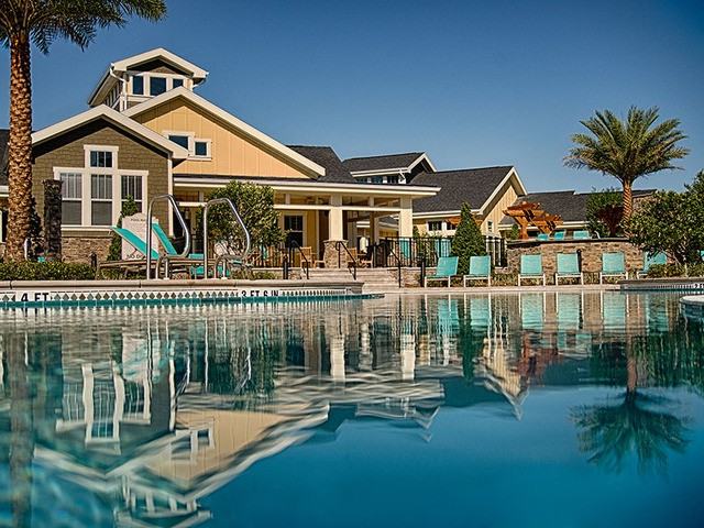 Crescent Crosstown Apartments - Photo 3 of 6