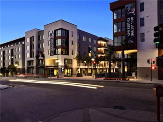 Avalon Ocean Avenue - Photo 3 of 6