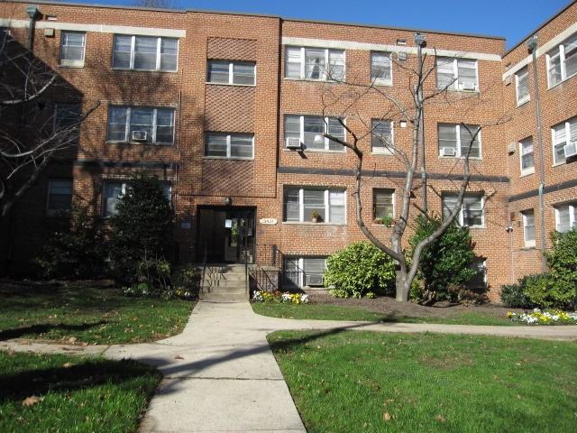 Yuma Gardens - Photo 3 of 6