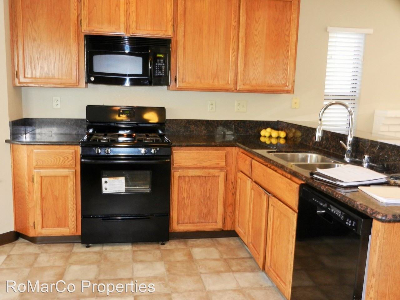 740 Forest View Common - Photo 3 of 11