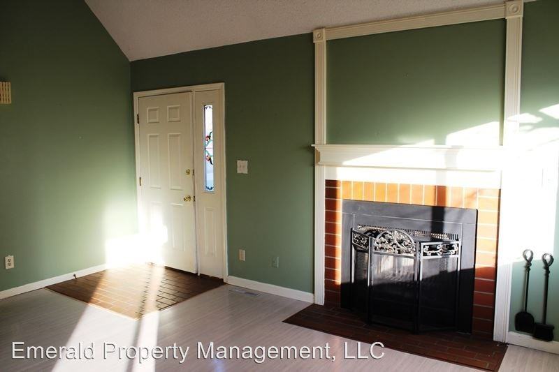 1837 Plymouth Rd - Photo 3 of 44