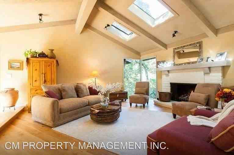 128 Otis Ave - Photo 3 of 50