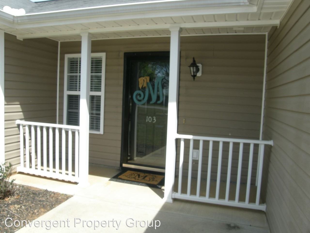 103 Stevens Ct - Photo 2 of 32