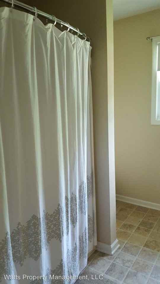 335 Stratford Rd - Photo 2 of 11