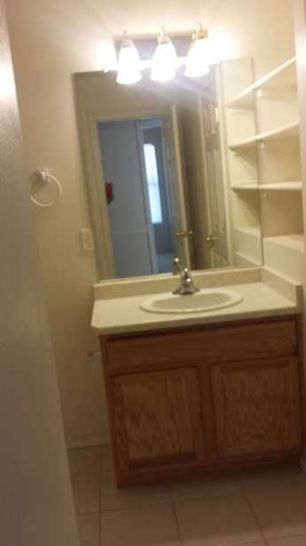 121 Riley Ave - Photo 2 of 11