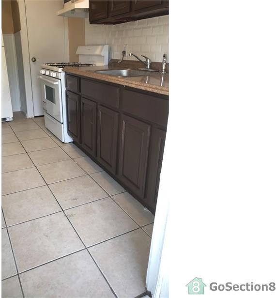 116 Maple Ave - Photo 3 of 7