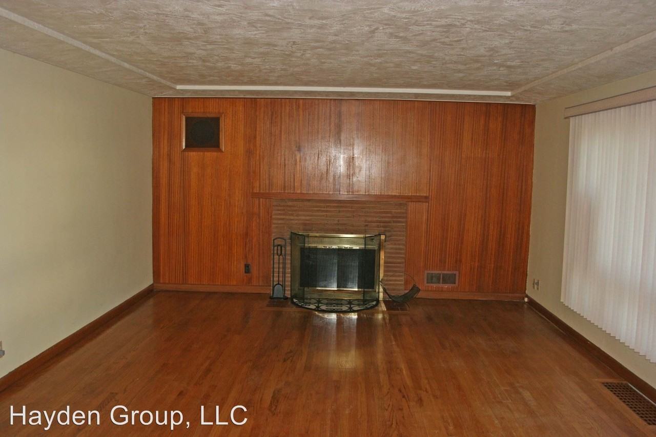 4725 SW 98th Ave - Photo 3 of 22