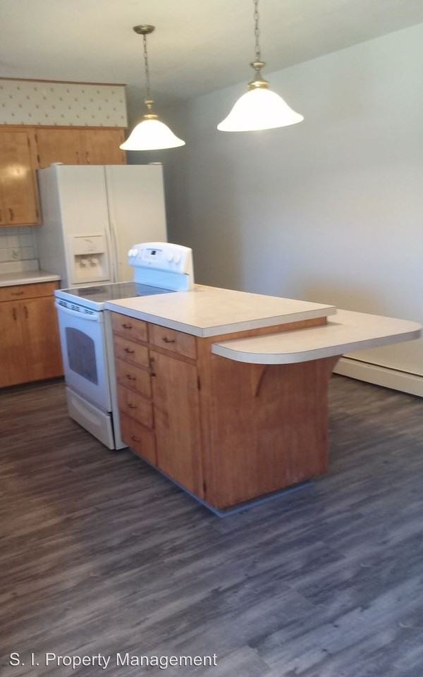 136 Rickdale Rd - Photo 2 of 8