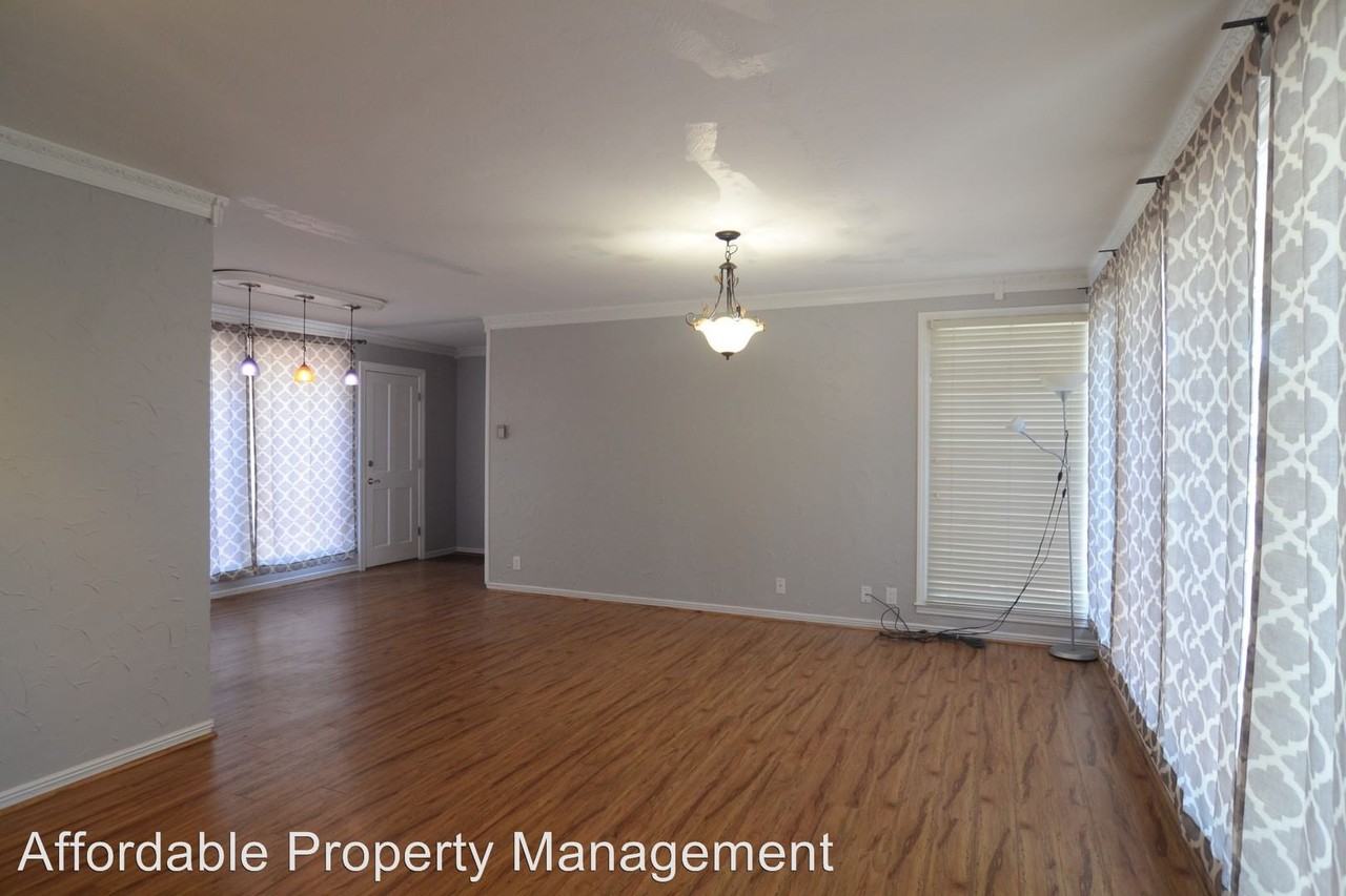 22601 Zaballos Ct - Photo 3 of 8