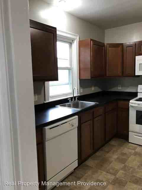 172 Camden Ave - Photo 3 of 14